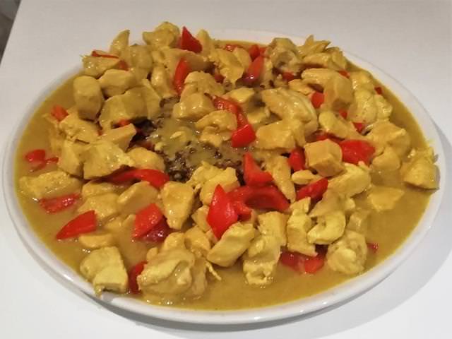 Pollo curry e ananas una delizia agrodolce