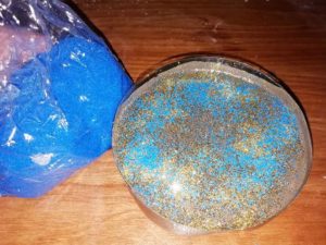 sabbia colorata azzurra estroso